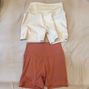 Women's White and Tan Shorts